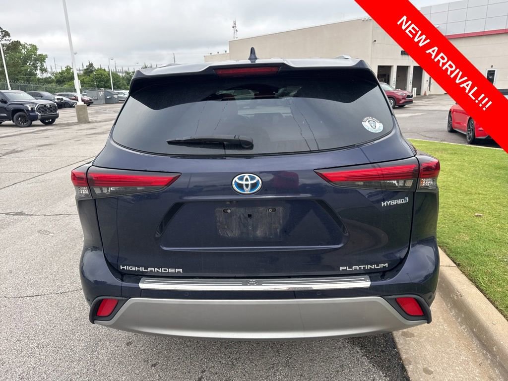 Used 2021 Toyota Highlander Platinum AWD/4WD image 5