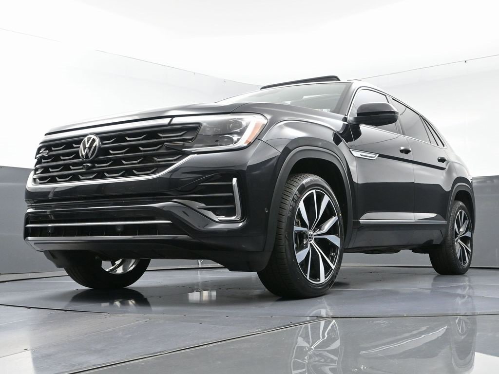 Used 2024 Volkswagen Atlas Cross Sport SEL Premium R-Line image 52