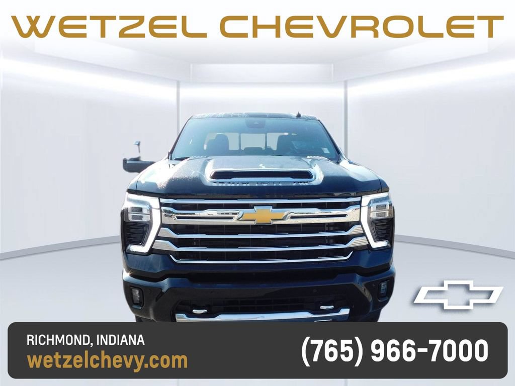 Used 2025 Chevrolet Silverado 2500 High Country w/ Technology Package AWD/4WD image 13