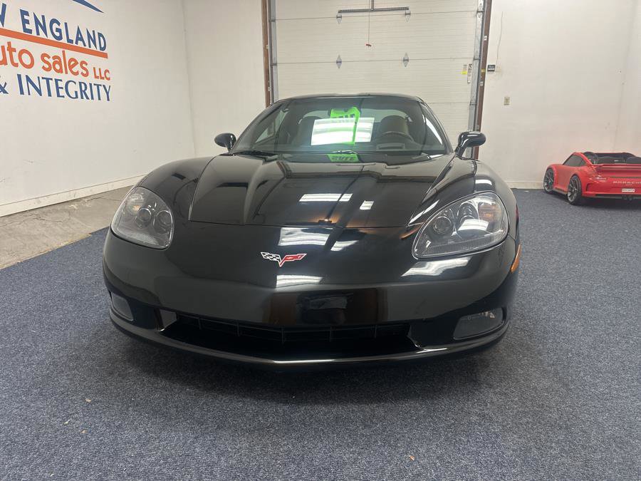 Used 2005 Chevrolet Corvette Coupe w/ Preferred Equipment Group image 2