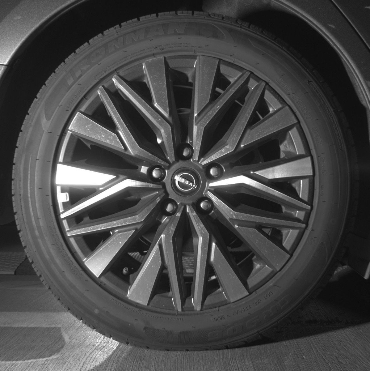 Used 2025 Nissan Altima 2.5 SV FWD image 15
