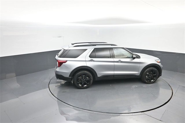 Used 2022 Ford Explorer ST-Line w/ Class IV Trailer Tow Package image 29