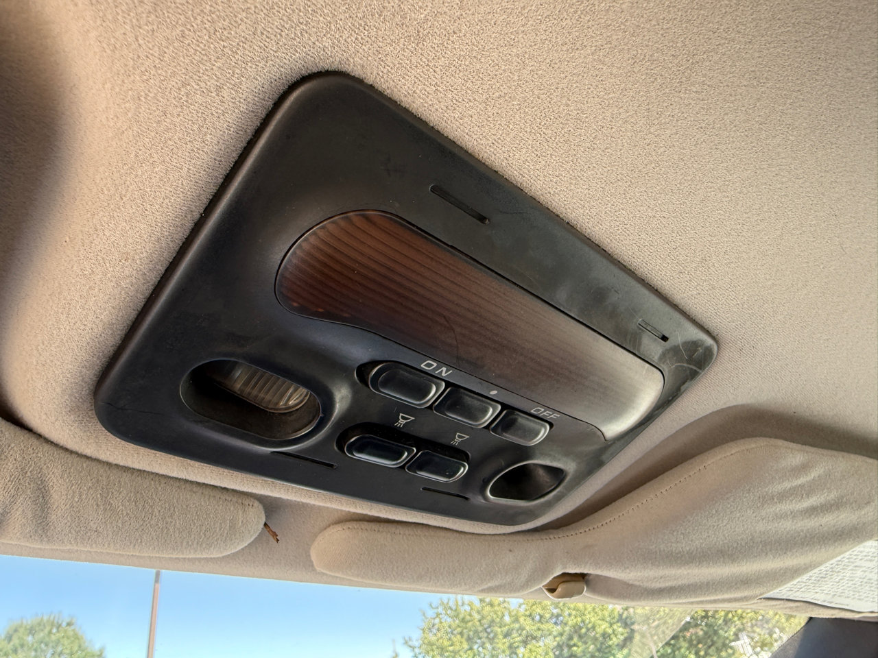 Used 1994 Mitsubishi 3000GT image 16