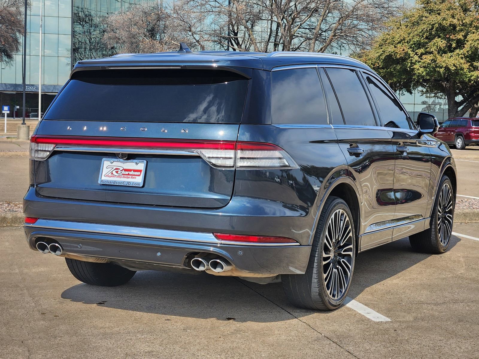 Used 2020 Lincoln Aviator Black Label w/ Dynamic Handling Package image 6