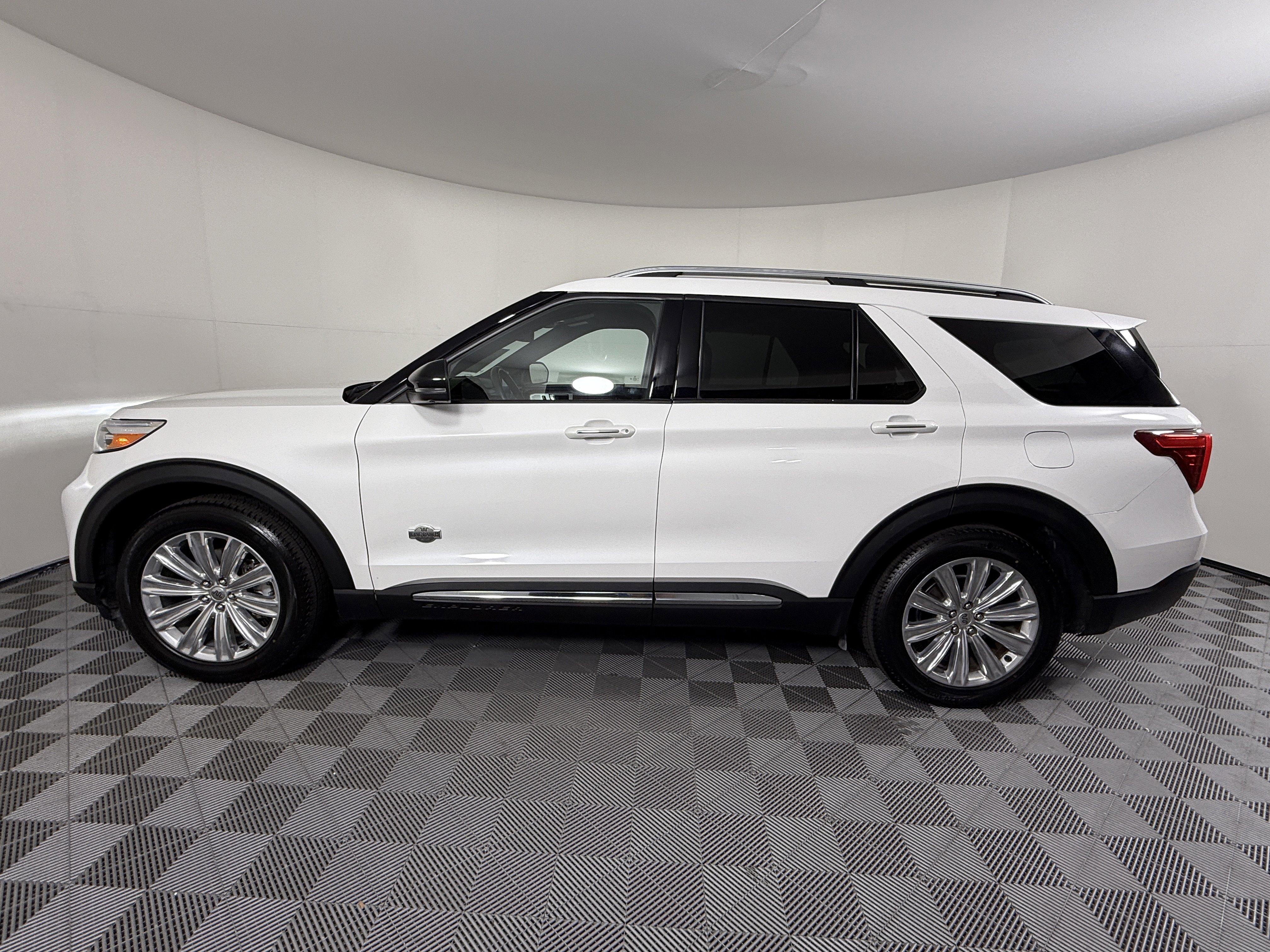 Certified 2023 Ford Explorer King Ranch w/ Technology Package RWD image 5