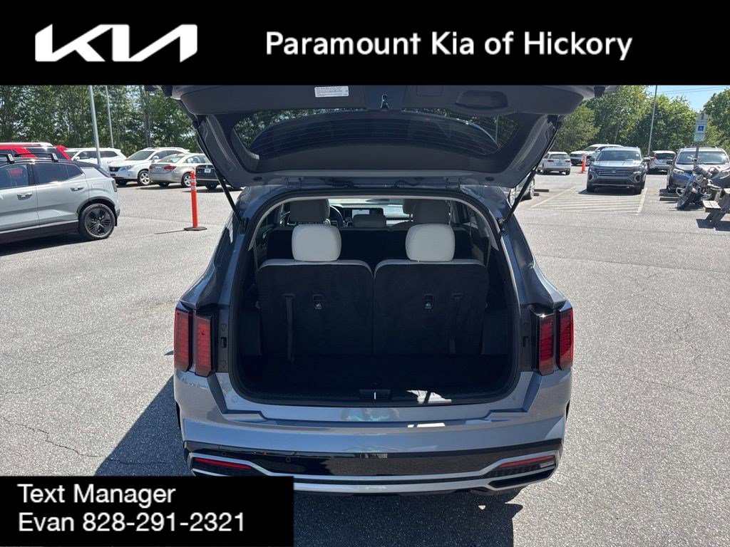 Used 2022 Kia Sorento S image 10