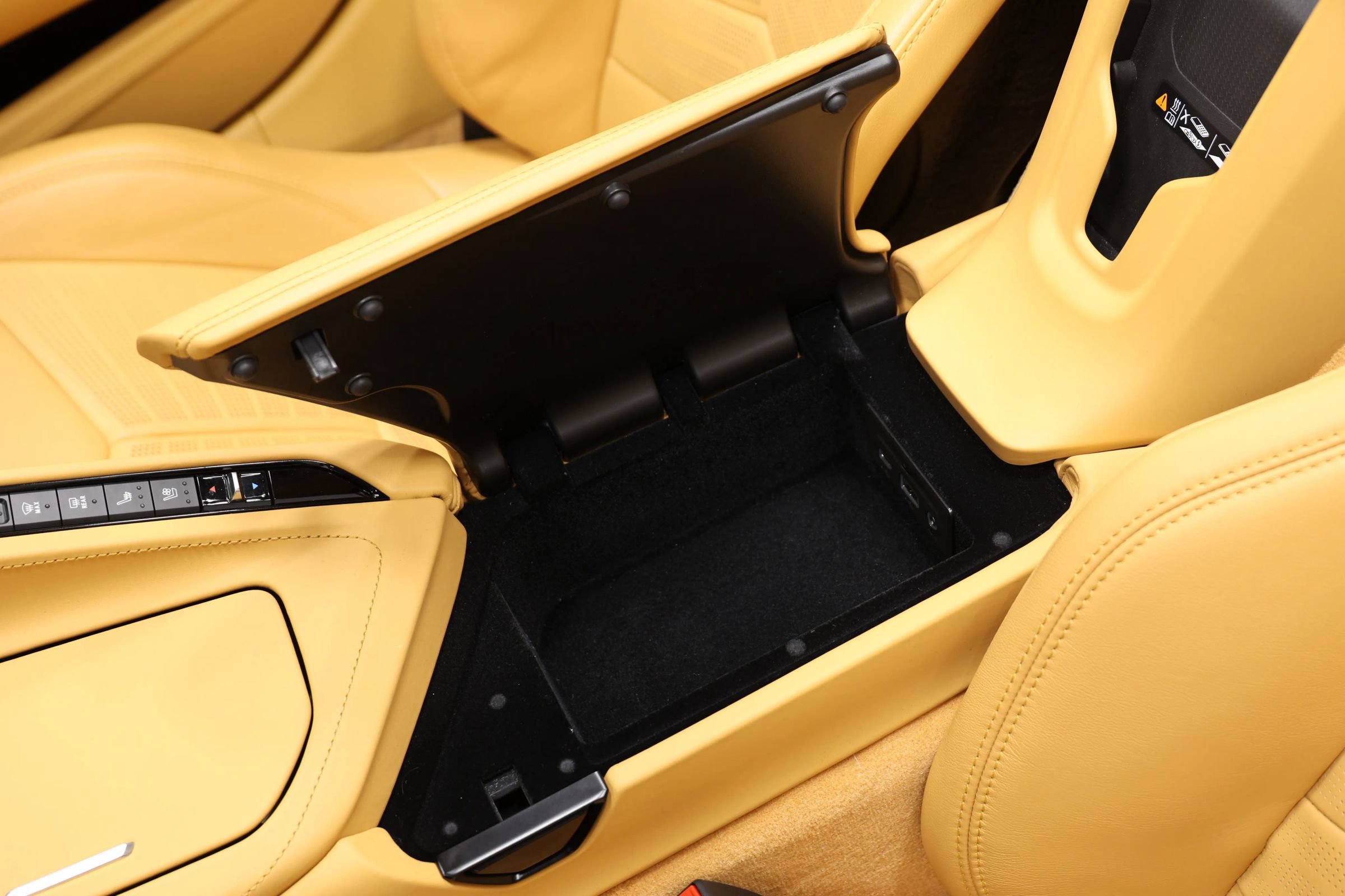 Used 2022 Chevrolet Corvette Stingray Premium Conv w/ Z51 Performance Package RWD image 27