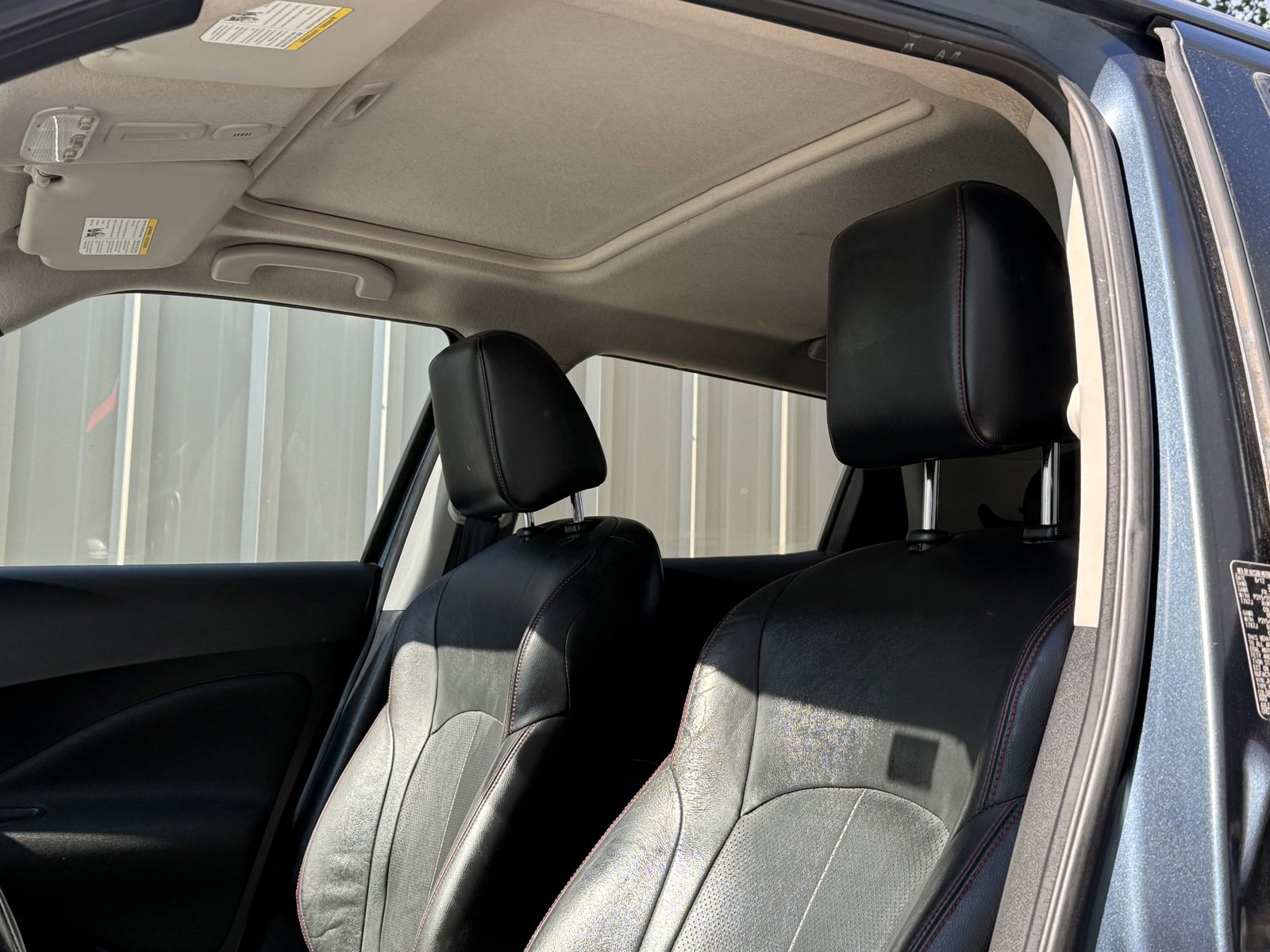 Used 2013 Nissan Juke SL FWD image 16