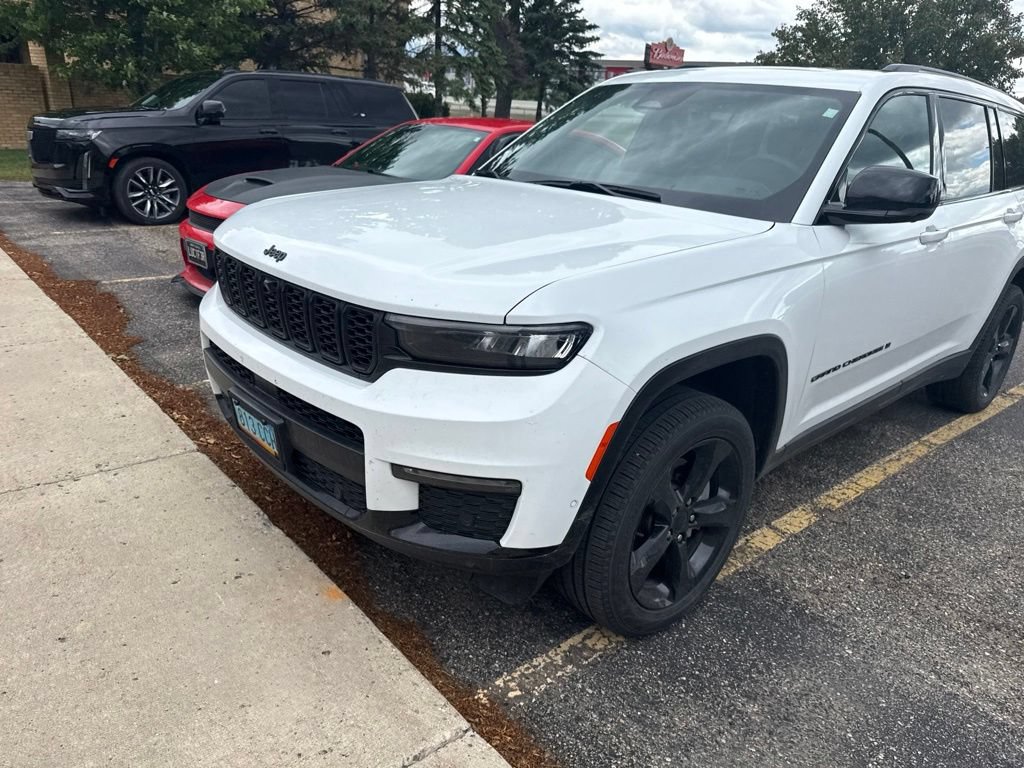 Certified 2024 Jeep Grand Cherokee L Limited w/ Luxury Tech Group II AWD/4WD image 4