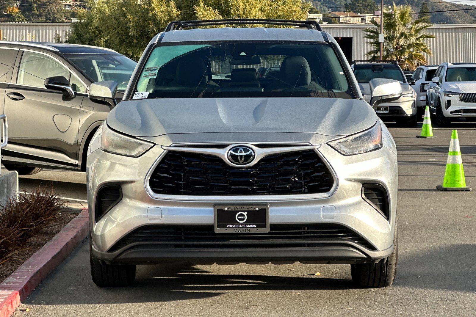 Used 2023 Toyota Highlander L image 10