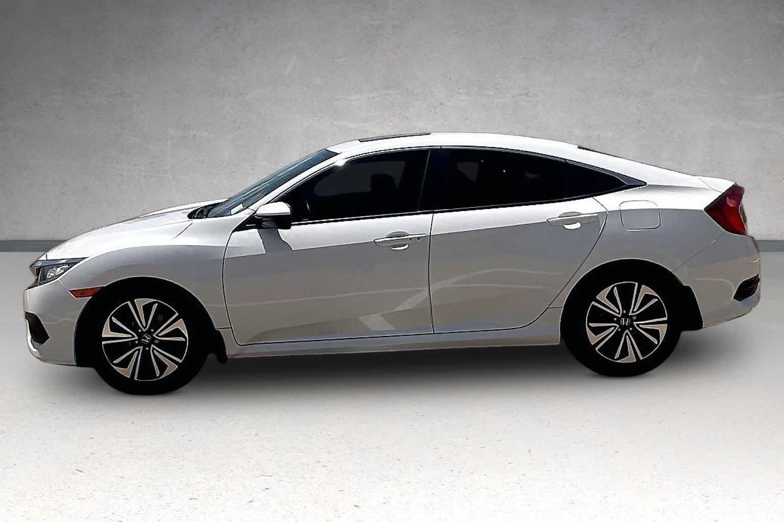 Used 2018 Honda Civic EX-T image 3