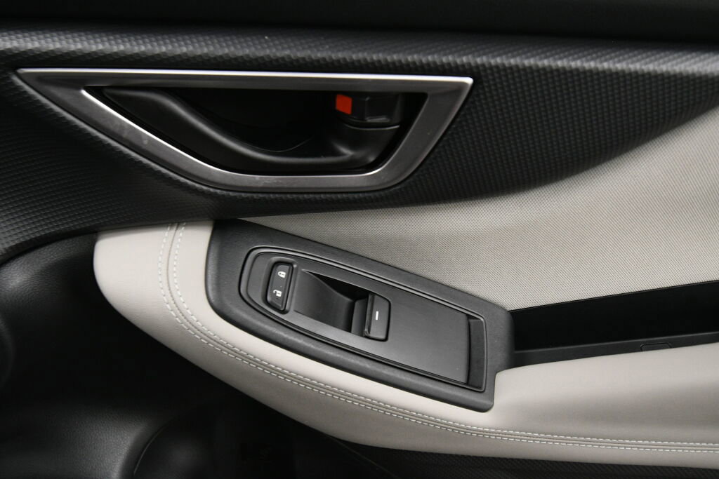 Used 2022 Subaru Forester Base image 26