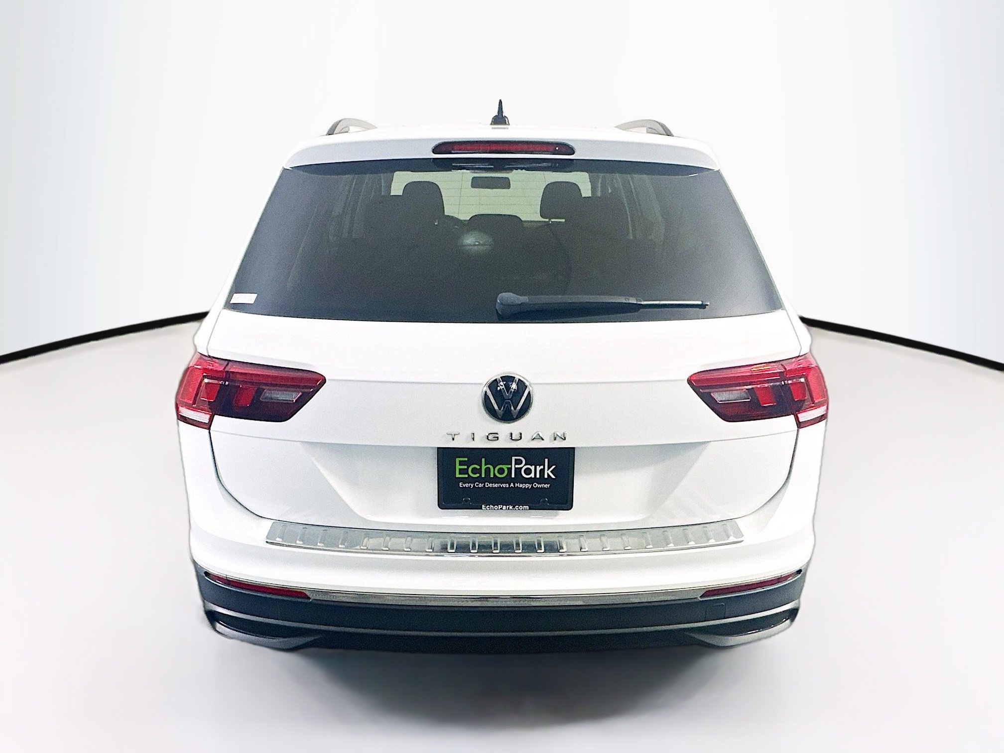 Used 2022 Volkswagen Tiguan S FWD image 7