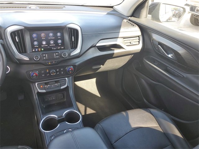 Used 2024 GMC Terrain SLT image 15