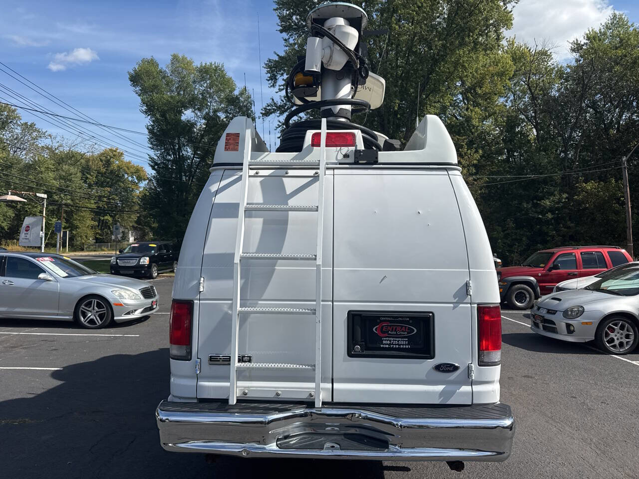 Used 2014 Ford E-350 and Econoline 350 Extended Super Duty w/ Premium Van Group image 6