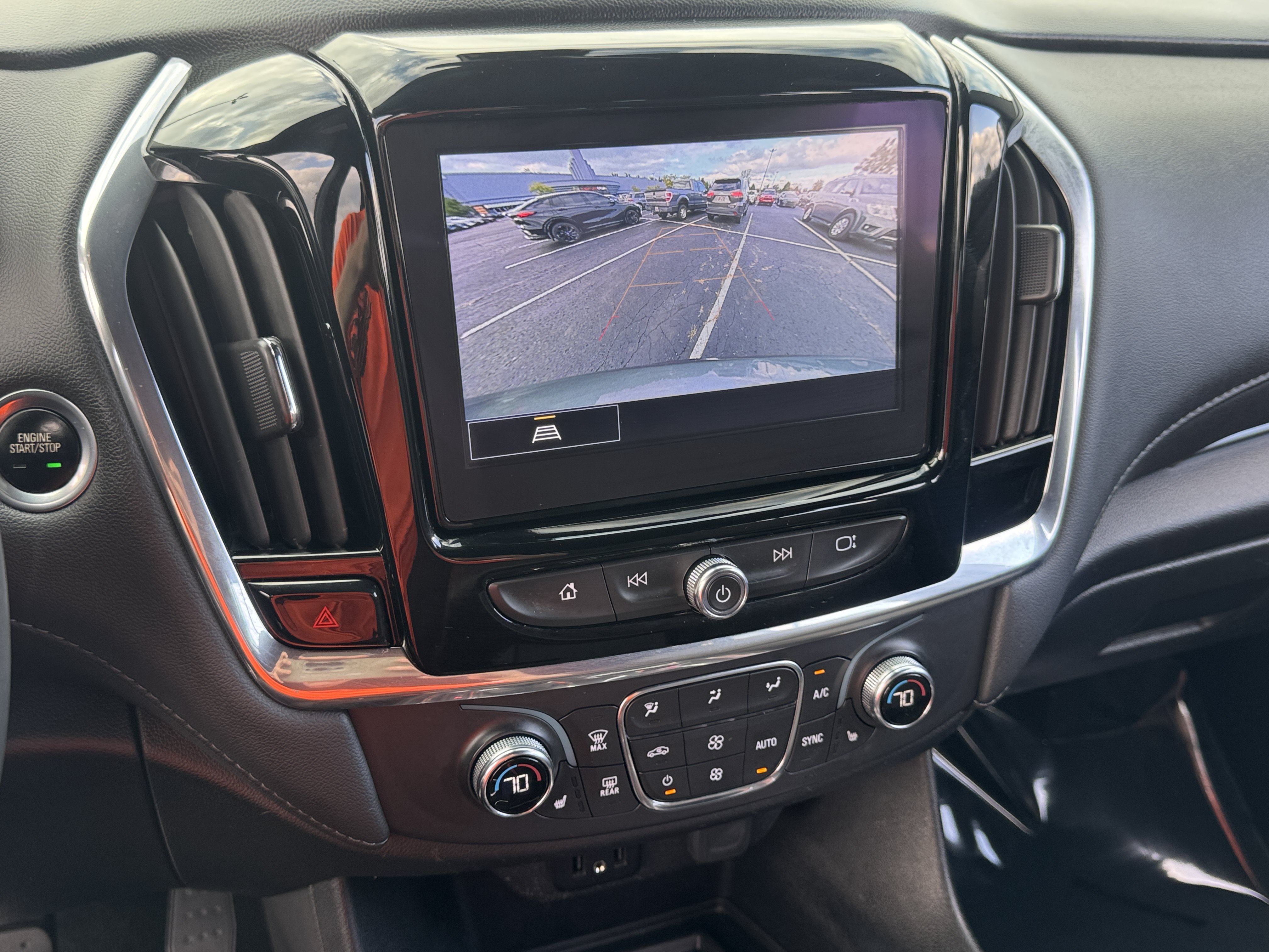Used 2023 Chevrolet Traverse LT w/ LPO, Cargo Package AWD/4WD image 26