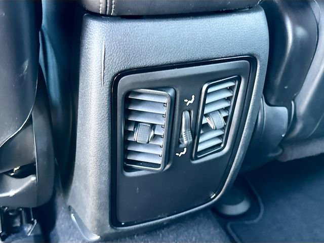 Used 2024 Dodge Durango SXT image 23