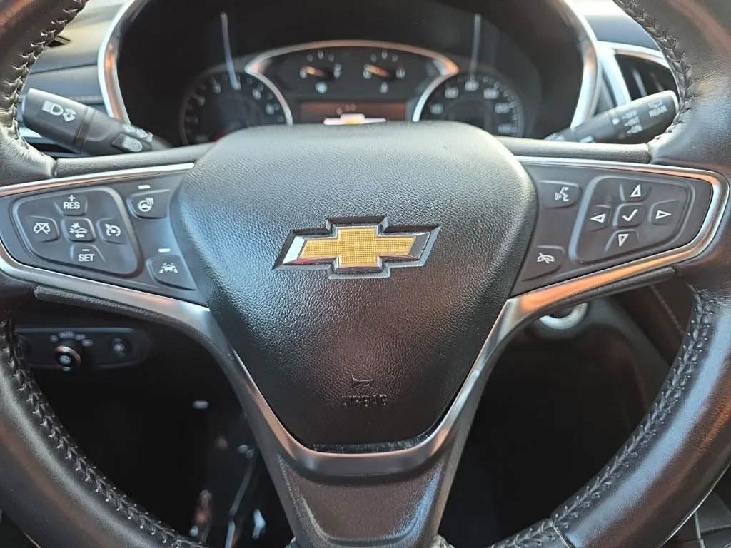 Used 2021 Chevrolet Equinox Premier AWD/4WD image 24