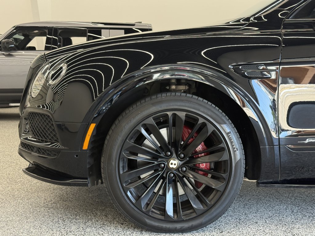 Used 2020 Bentley Bentayga Speed AWD/4WD image 2