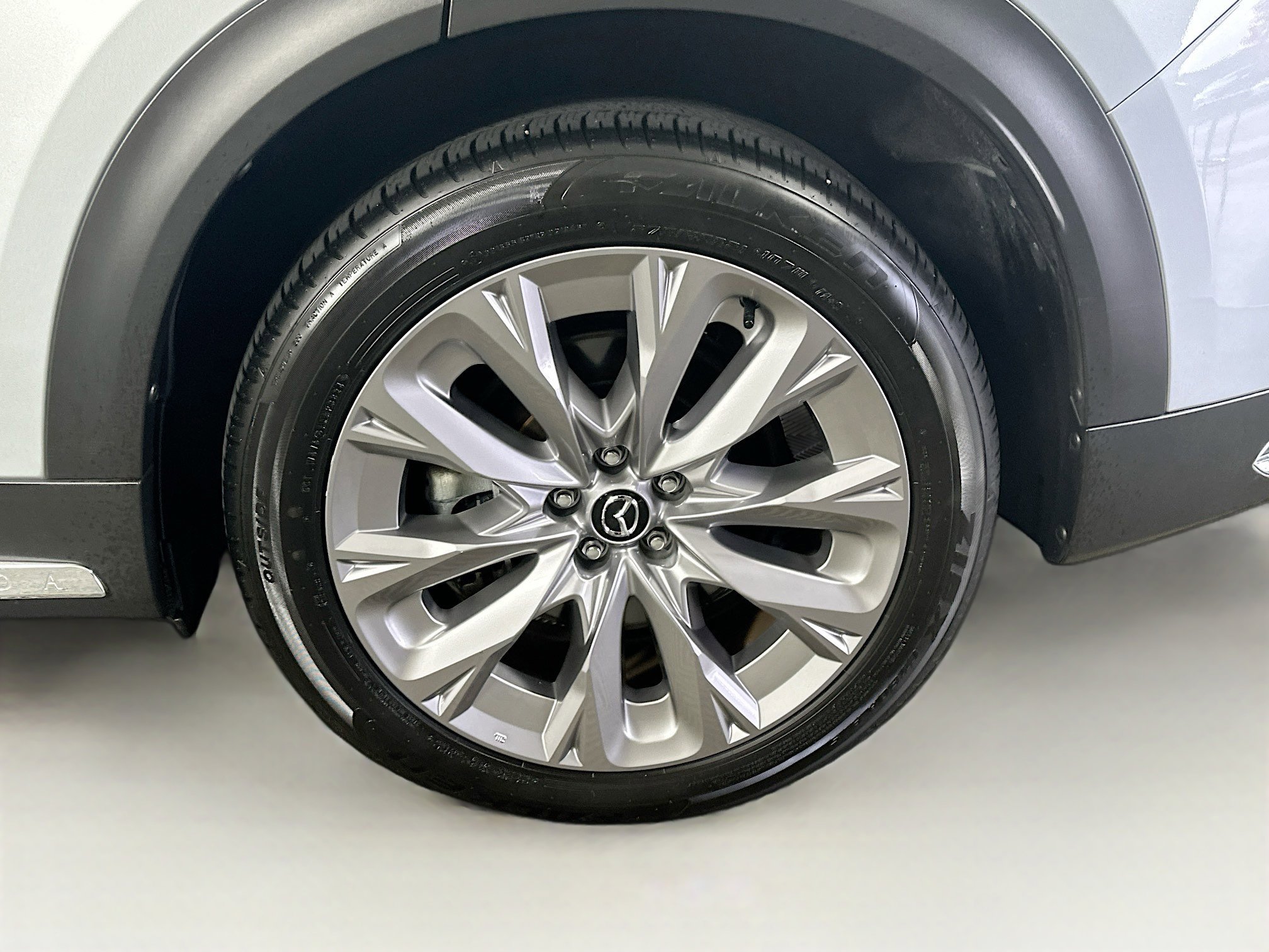 Used 2025 MAZDA CX-90 3.3 Turbo w/ Premium Plus Pkg image 11