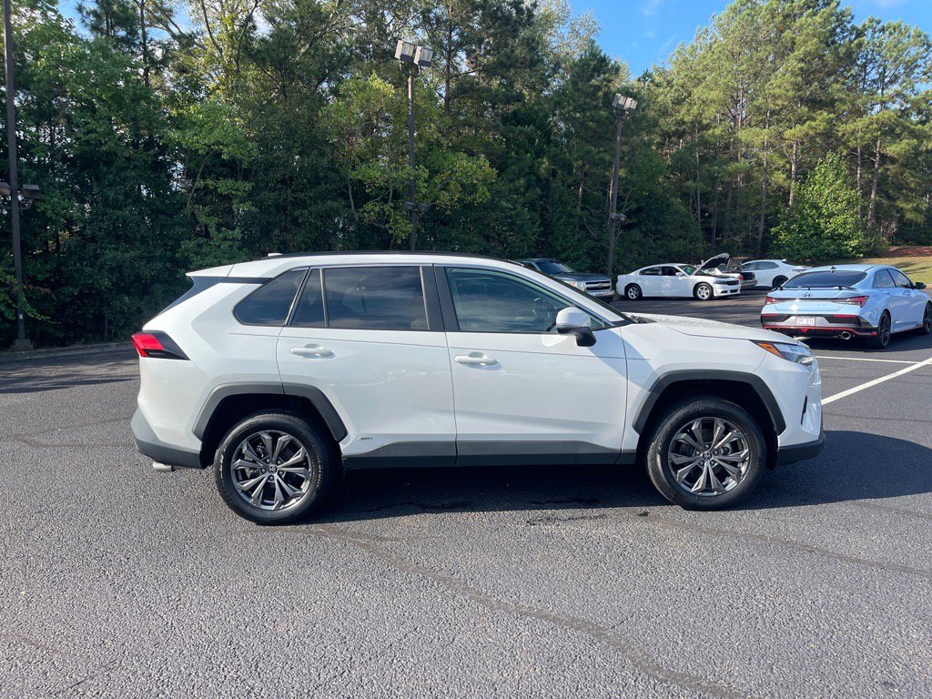 Used 2024 Toyota RAV4 XLE Premium image 21