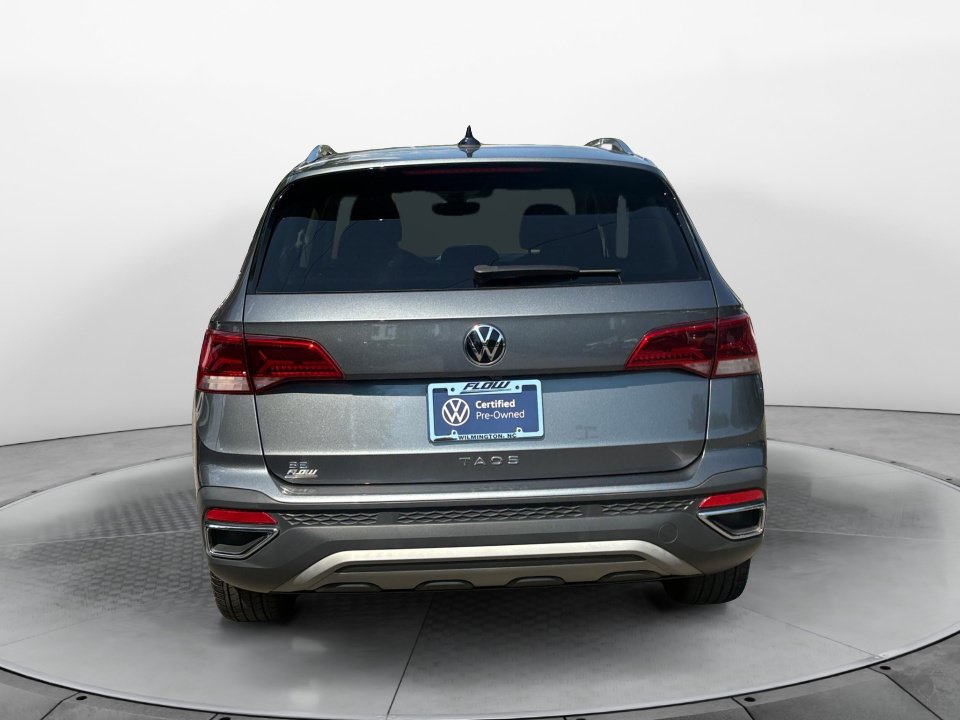 Certified 2023 Volkswagen Taos SE FWD image 6