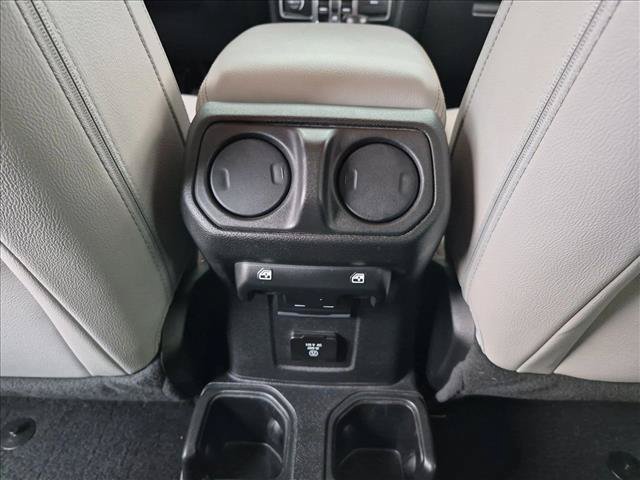 Used 2022 Jeep Gladiator Overland AWD/4WD image 17