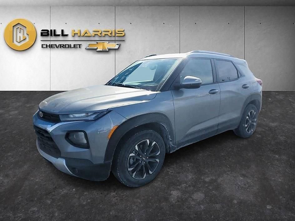 Used 2023 Chevrolet TrailBlazer LT image 1