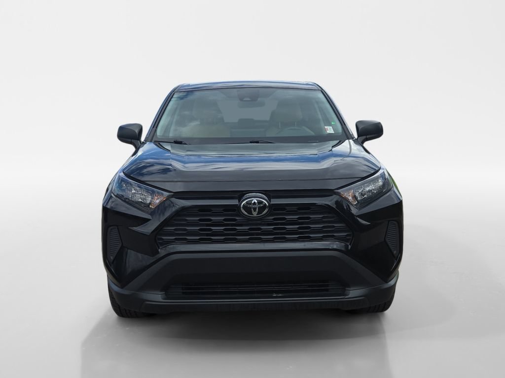 Used 2022 Toyota RAV4 LE AWD/4WD image 9