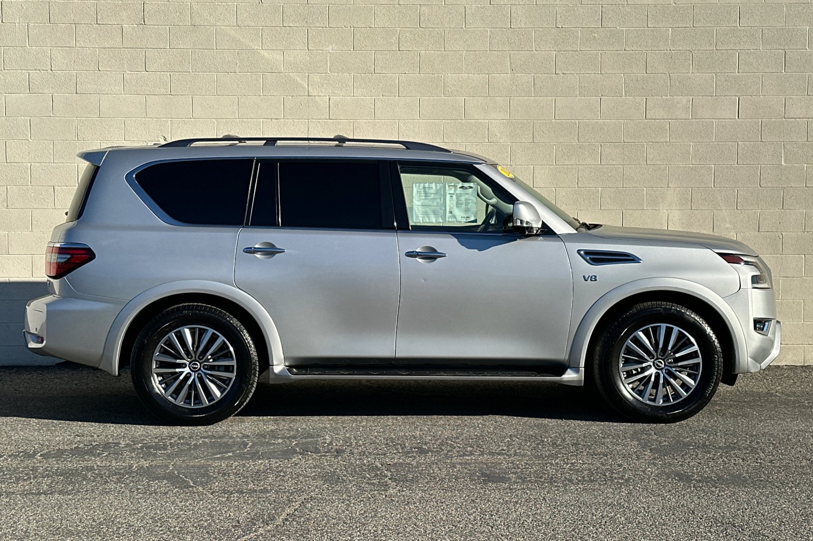 Used 2022 Nissan Armada SL RWD image 3