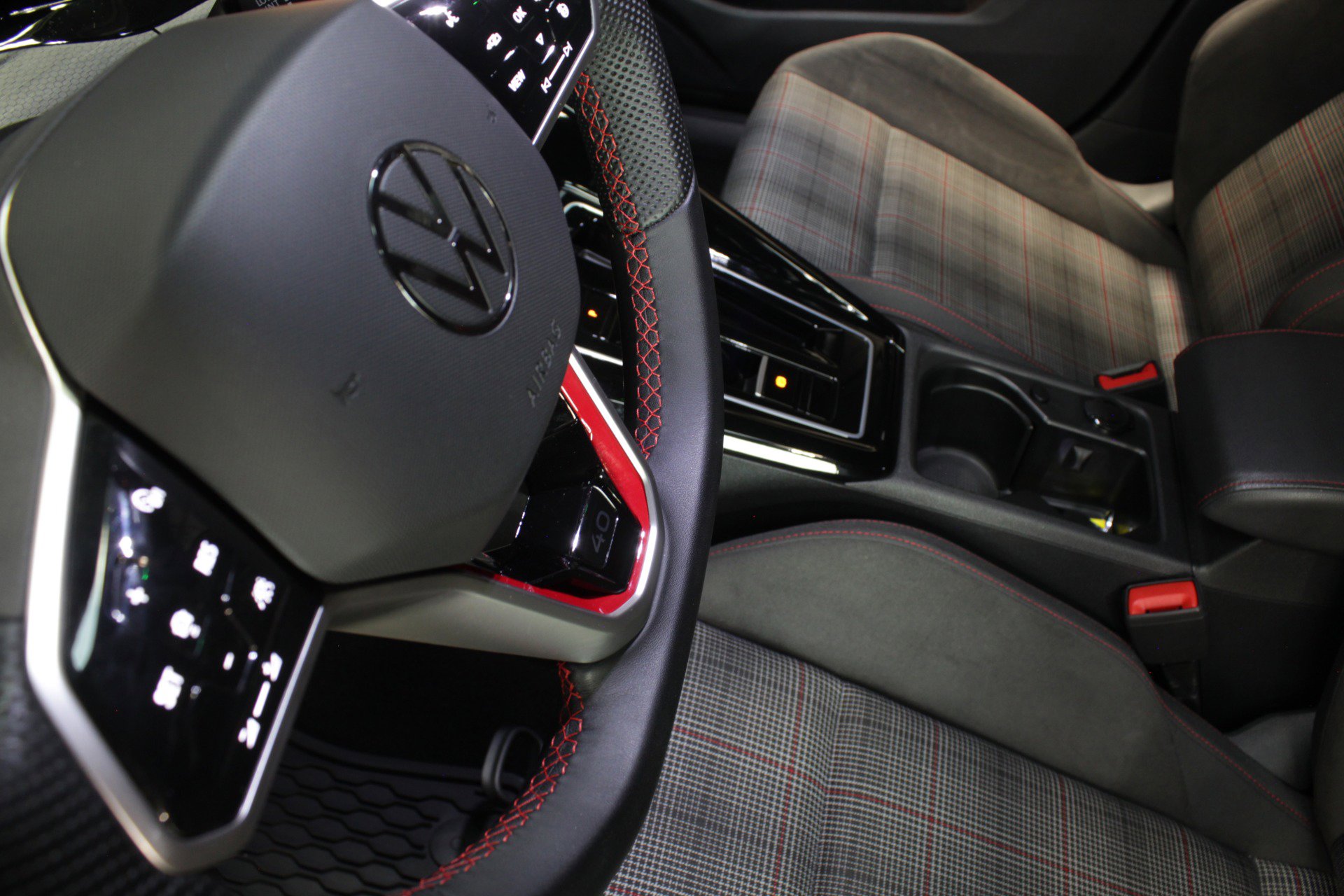 Used 2023 Volkswagen GTI 40th Anniversary Edition FWD image 30