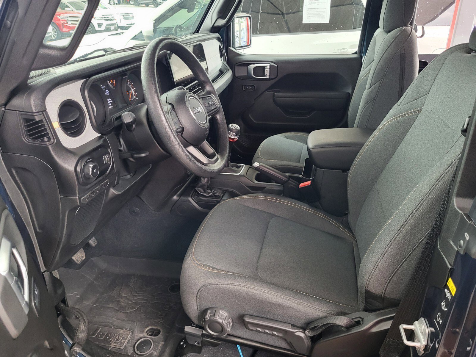 Used 2025 Jeep Wrangler Sport image 17