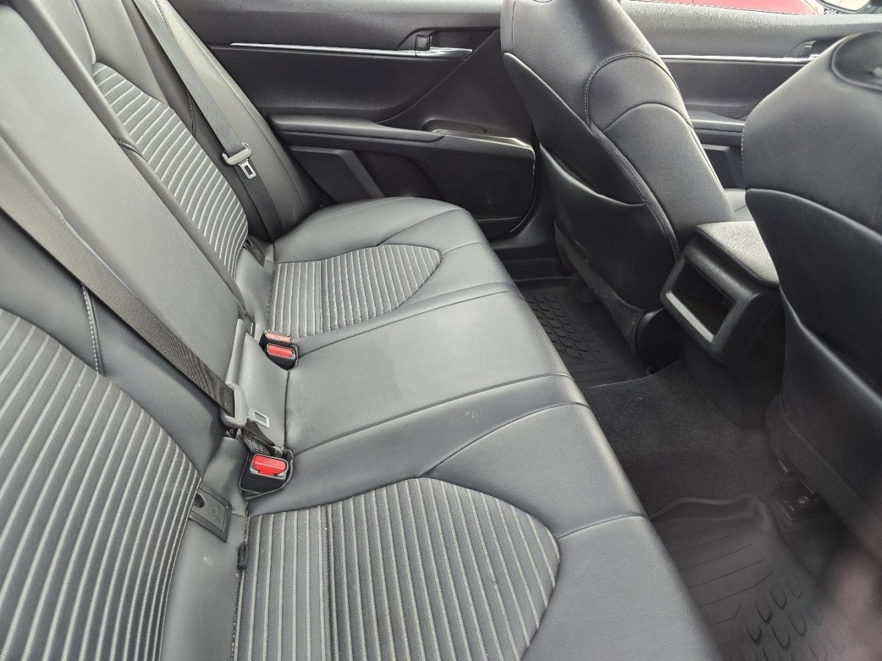 Used 2023 Toyota Camry SE w/ Convenience Package FWD image 9