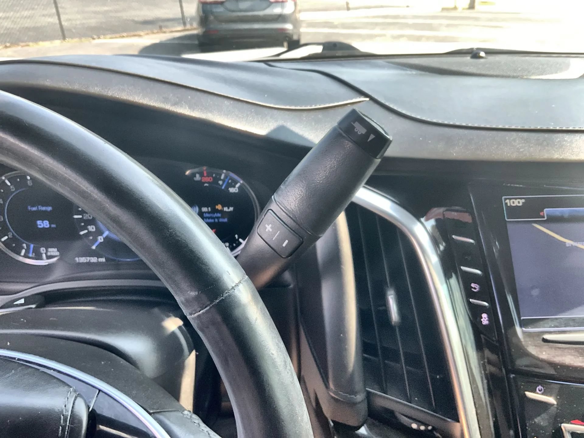 Used 2017 Cadillac Escalade Platinum RWD image 22