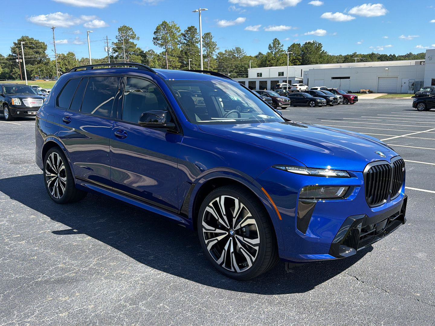 New 2027 BMW X7 M60i AWD/4WD image 8