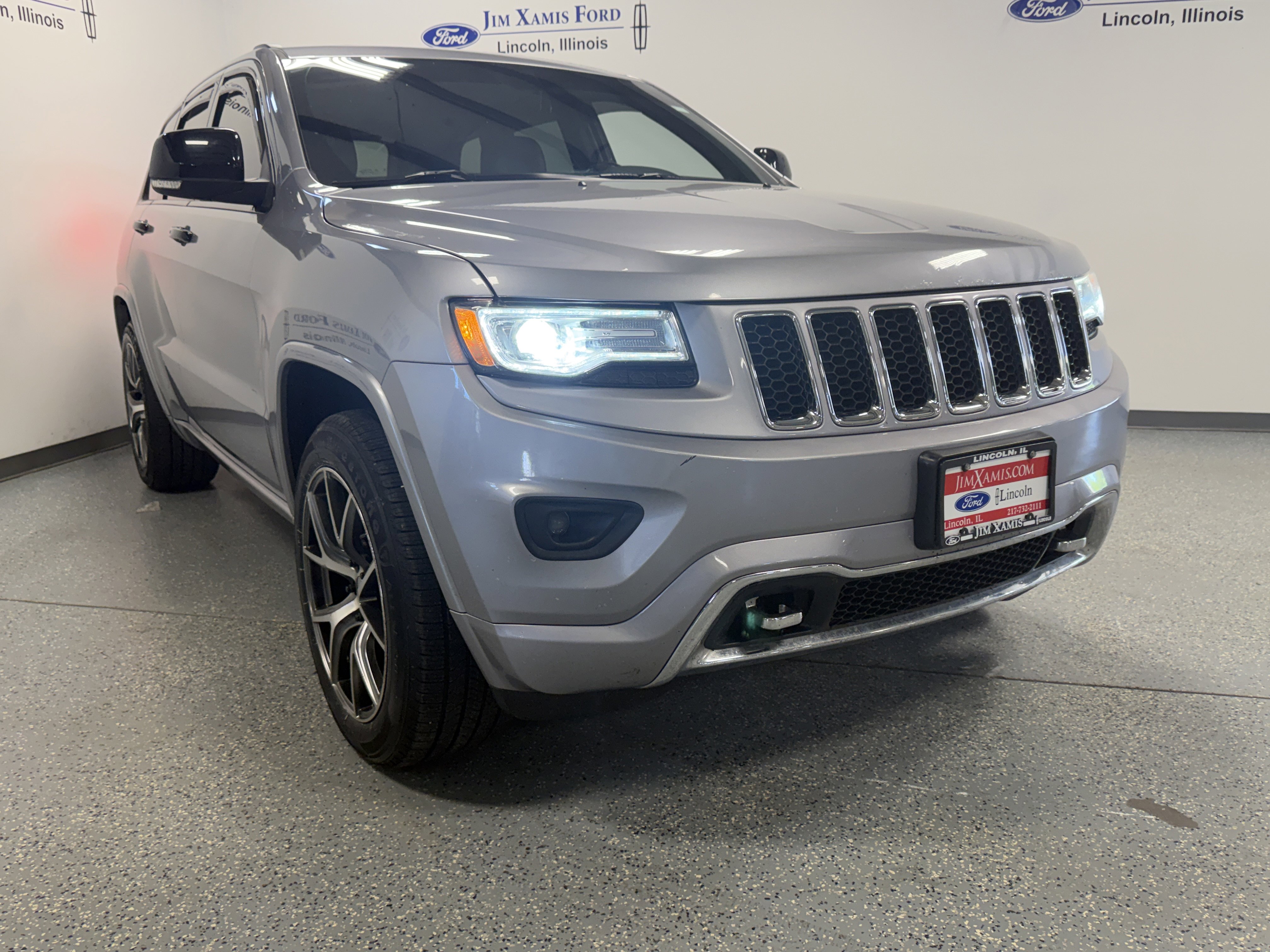 Used 2015 Jeep Grand Cherokee Overland AWD/4WD image 36
