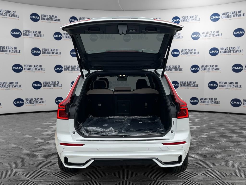 New 2026 Volvo XC60 B5 Plus w/ Protection Package Premier image 10