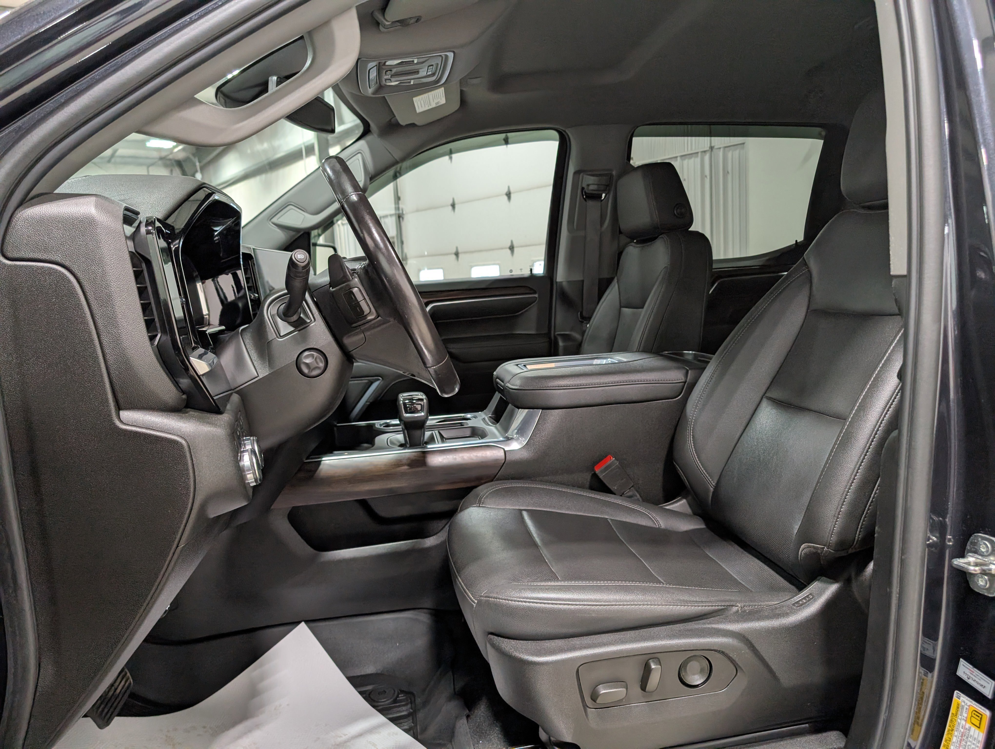 Used 2022 GMC Sierra 1500 SLT AWD/4WD image 14