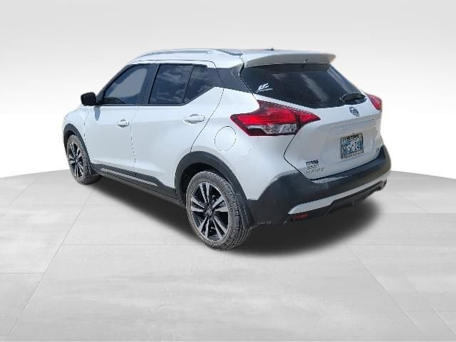 Used 2019 Nissan Kicks SR w/ SR Premium Package FWD image 5