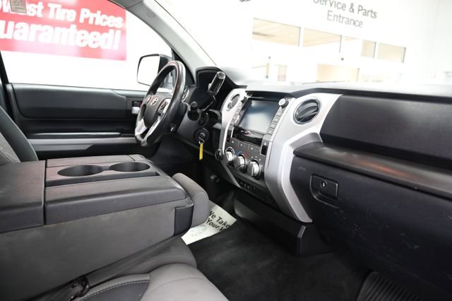 Used 2020 Toyota Tundra SR5 AWD/4WD image 15