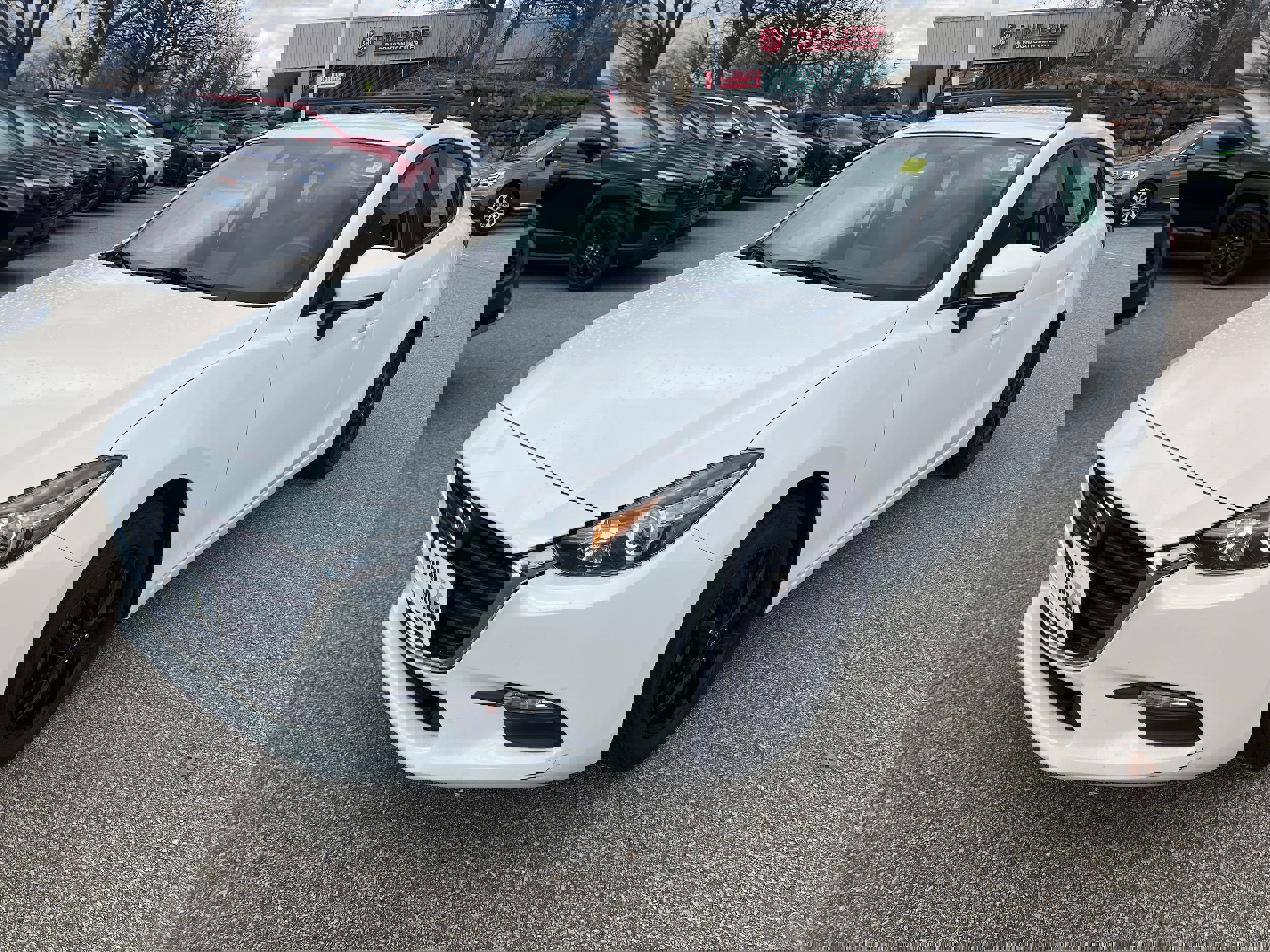 Used 2018 MAZDA MAZDA3 Sport image 3