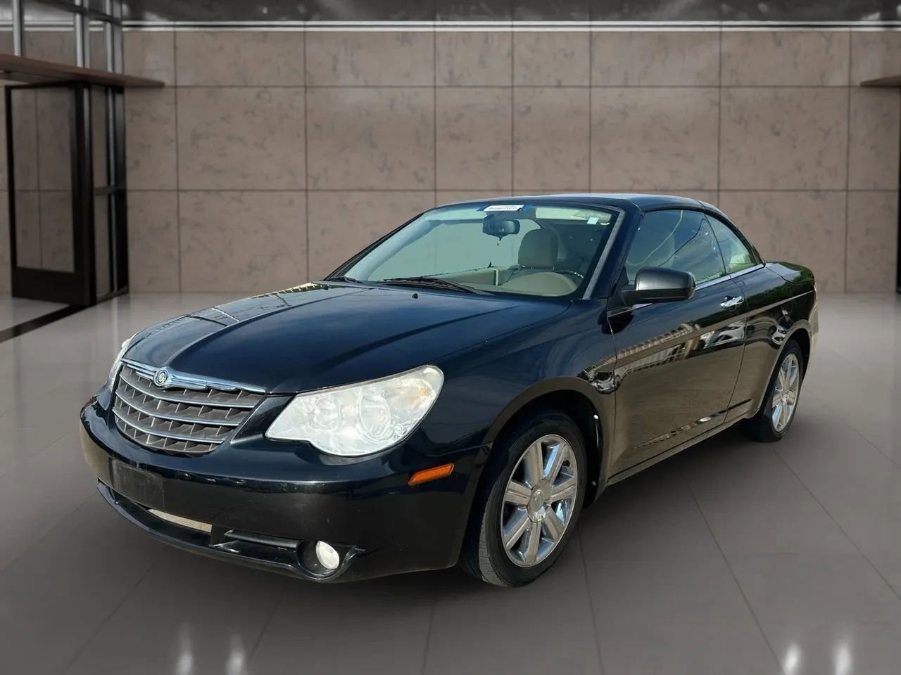 Used 2010 Chrysler Sebring Limited image 18