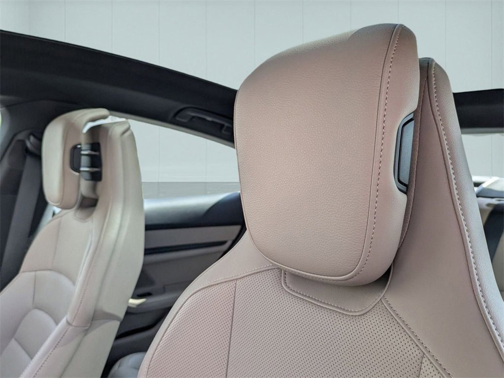 Used 2021 Porsche Taycan 4S image 35