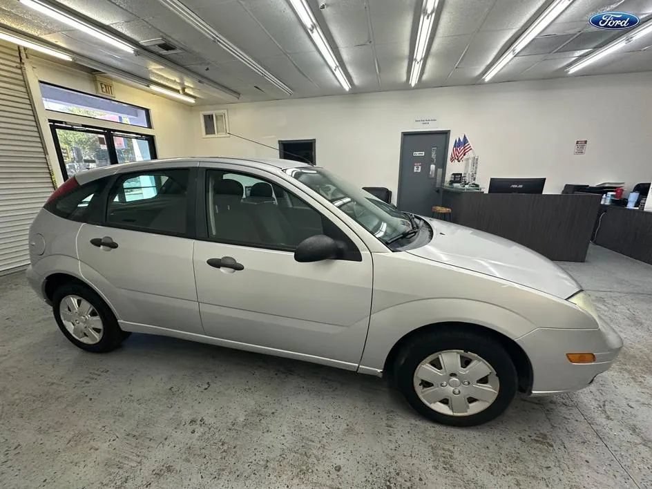 Used 2007 Ford Focus S FWD image 8