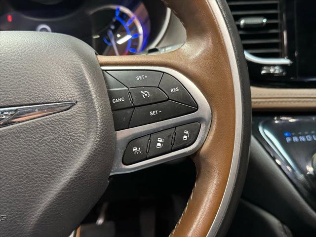 Used 2021 Chrysler Pacifica Limited w/ Premium & Safety Sphere Group image 19