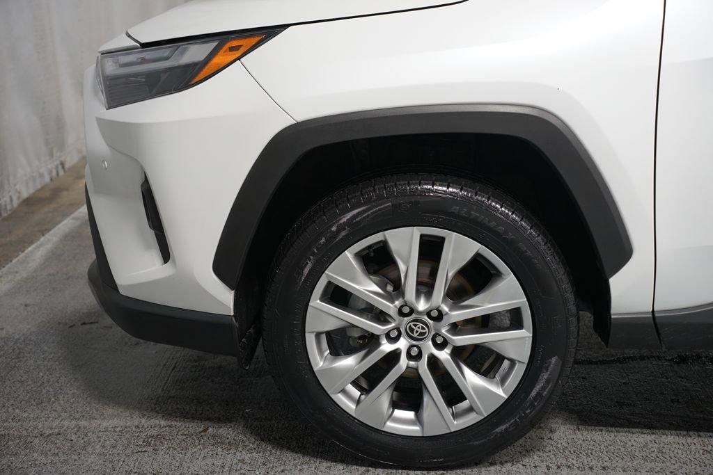 Used 2024 Toyota RAV4 Limited FWD image 5
