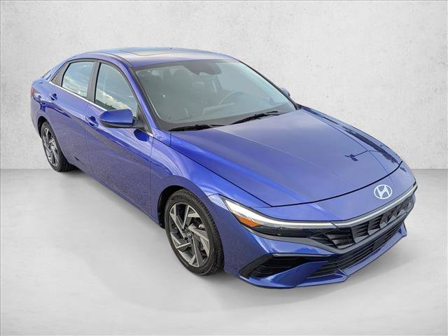 Used 2025 Hyundai Elantra SEL FWD video 3