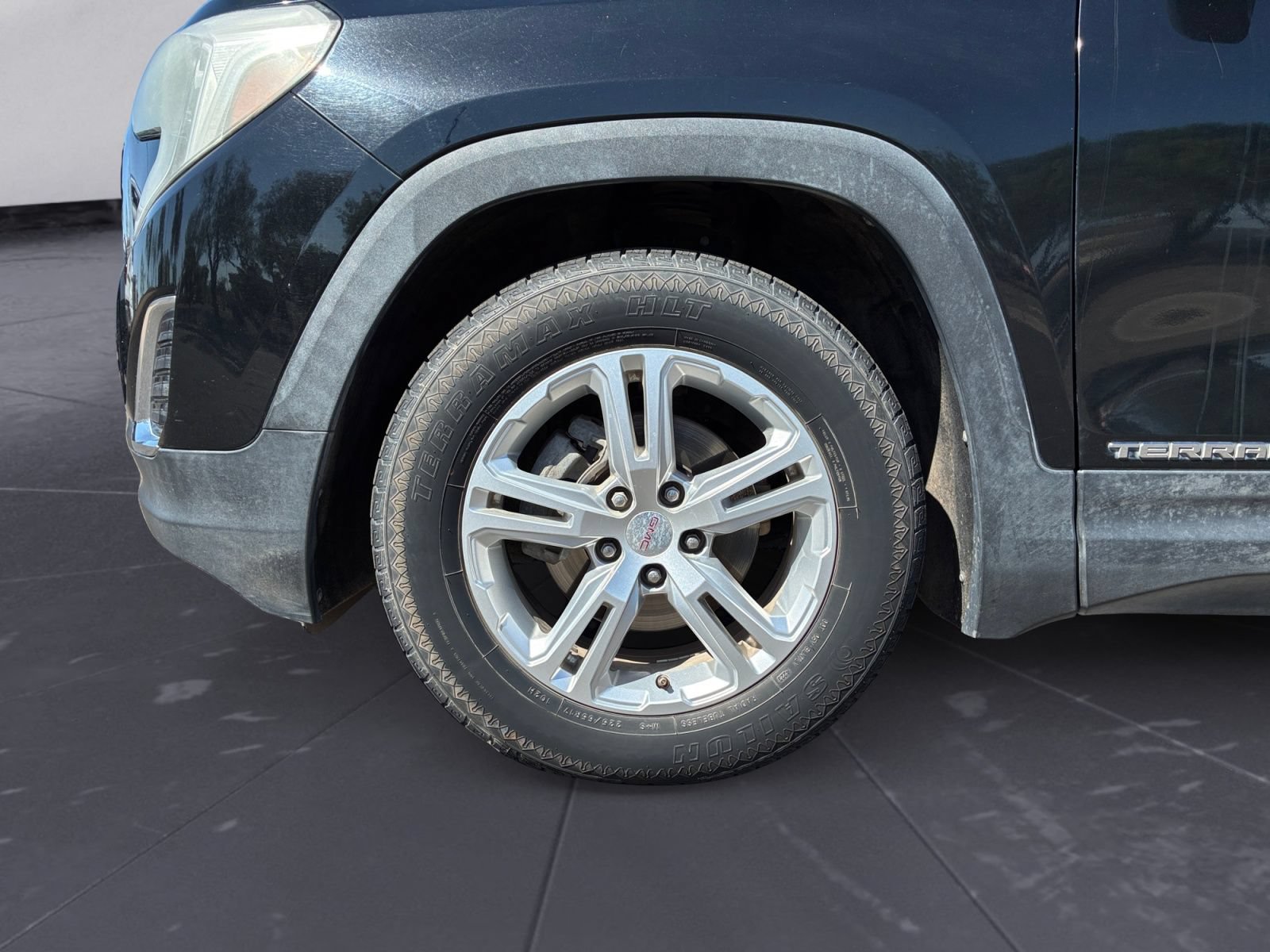 Used 2018 GMC Terrain SLE FWD image 12