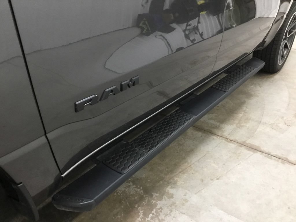 Used 2019 RAM 1500 Sport w/ Leather & Sound Group AWD/4WD image 5