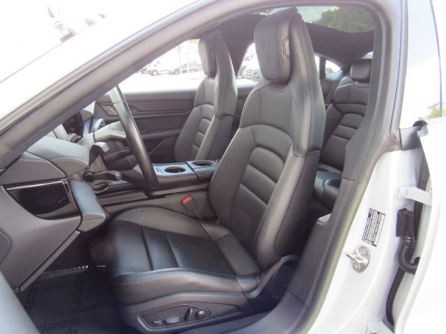 Used 2023 Porsche Taycan Premium Package w/ Premium Package image 6